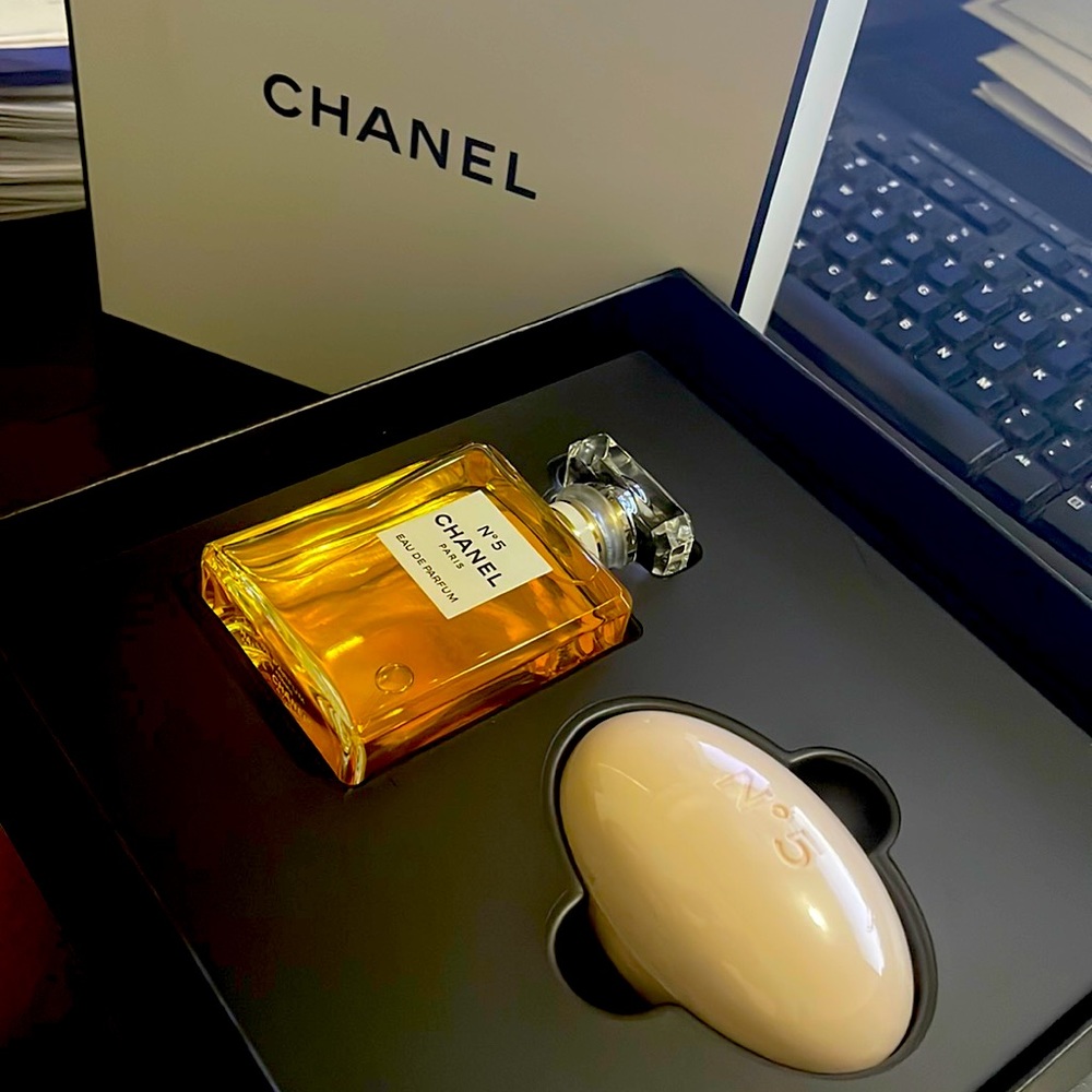 Authentic NEW Chanel No.5 perfume (SOAP NOT INCLUDED)